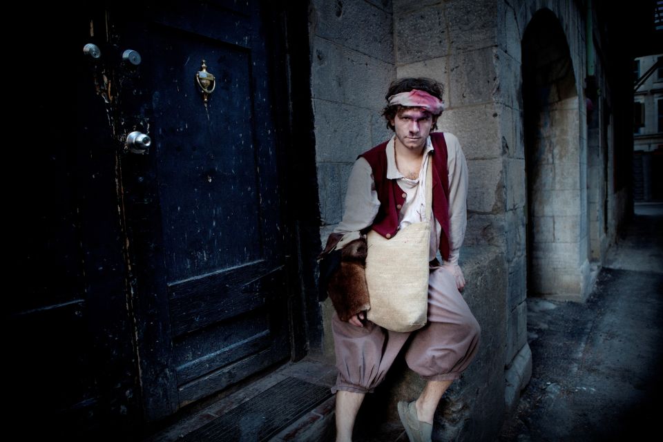 Old Montreal: Traditional Ghost Walk of the Haunted City - Experience Highlights