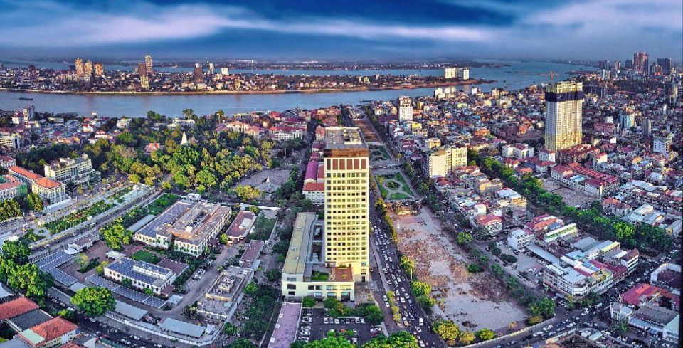 Phnom Penh: Hidden Gems City Walking Tour With a Local Guide - Experience Highlights