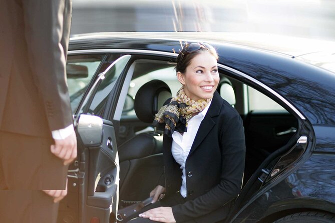 Private Auckland Airport Transfer To/From Auckland Hotels -Suv - Meeting and Pickup Details