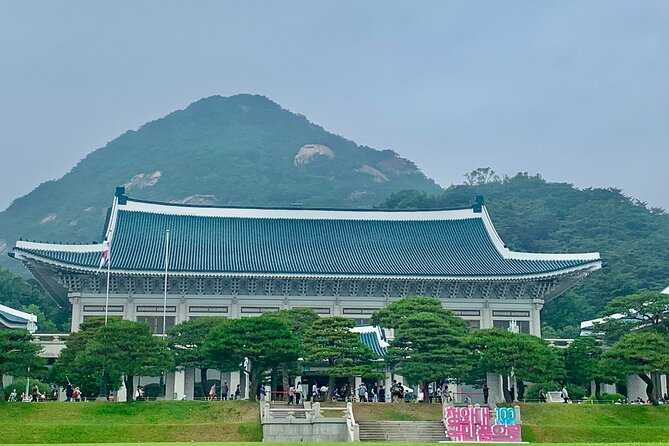 Private Full-Day Guided Tour in Seoul With Lunch, Tea and Dinner - Guide Jinas Expertise