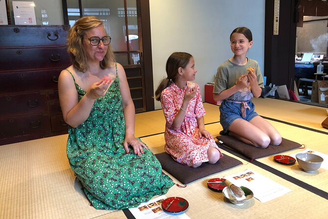 Private Guided Casual Modern Tea Ceremony Experience in Kyoto - Meeting and Pickup Information