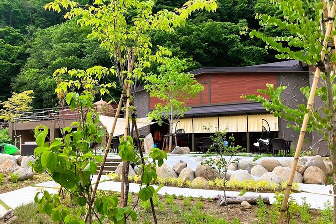 Private Natural Beauty of Sapporo by SUP at Jozankei Onsen - Tour Inclusions