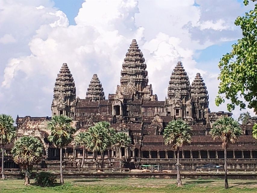 Private One Day Tour With Sunrise at Angkor Wat - Tour Highlights