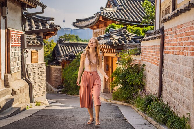 Private Photoshoot at Bukchon Hanok Village Seoul - Photography Packages Available