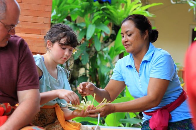 Private Tour: Ubud Day Tour With Traditional Offering Lesson - Cultural Activities