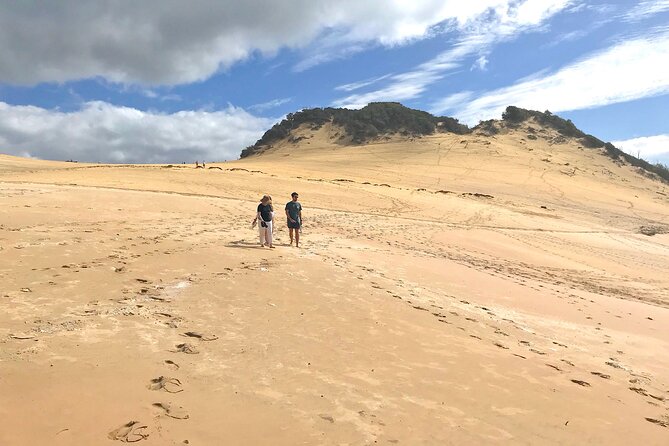 Rainbow Beach Tour With Lunch, Carlo Sandblow, and Cooloola - Lunch Details