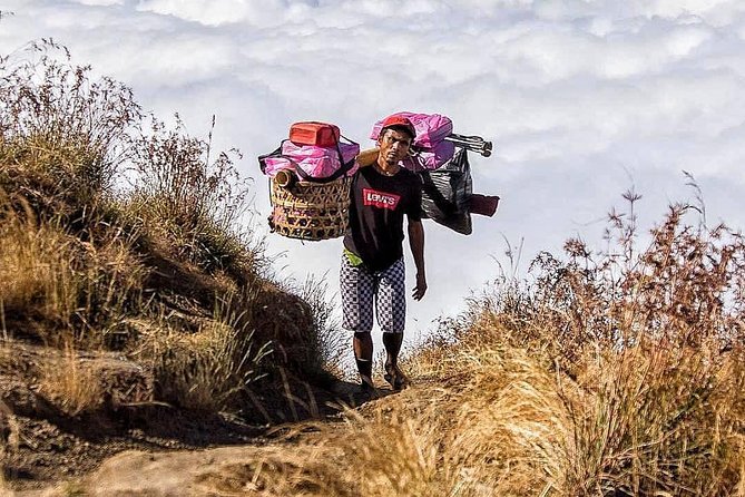 Rinjani Senaru Crater Rim 2 Day 1 Night - Package Inclusions Details