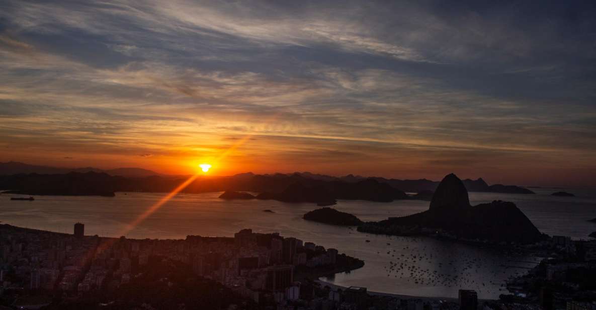 Rio De Janeiro: Private Sunrise Tour at Mirante Dona Marta - Highlights