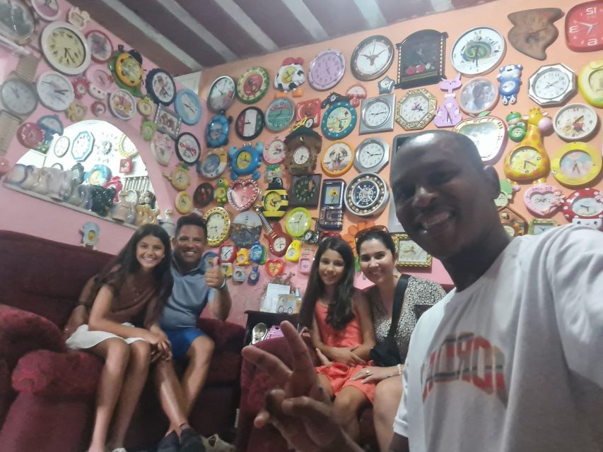 Rio De Janeiro: Santa Marta Favela Excursion With a Local - Tour Highlights and Meeting Point