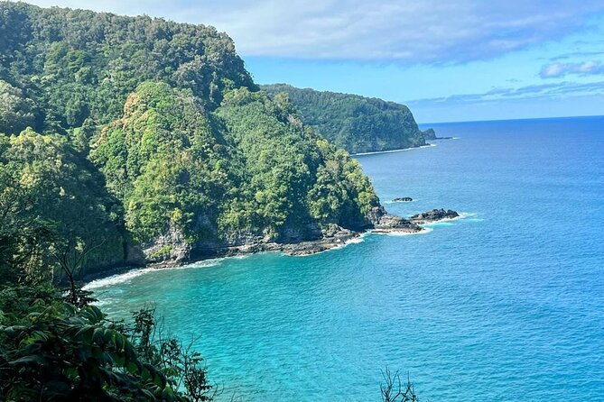 Road to Hana, Black Sand Beach, Waterfalls & Turtles Tour - Private and Personalized Tours