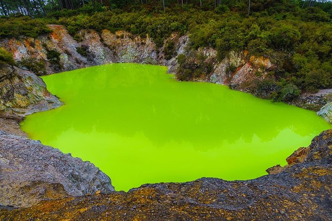 Rotorua Highlights Small Group Tour Including Wai-O-Tapu From Auckland - Pickup Details and Cancellation Policy