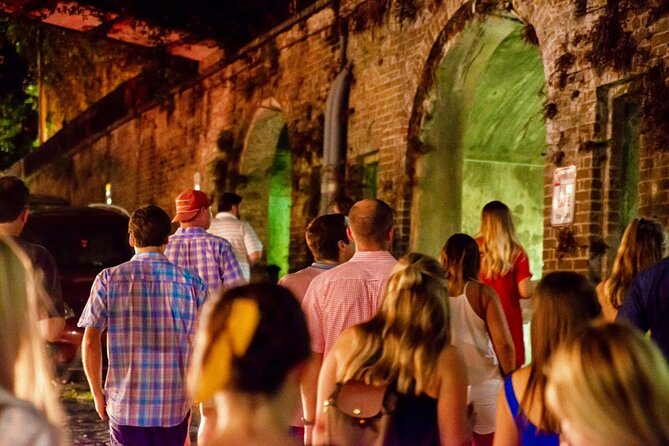 Savannah Ghost Tour for Adults ALL Alcoholic Drinks Included - Weather Contingency Plan