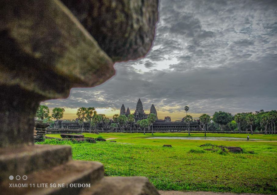 Siem Reap: Angkor Wat and Angkor Thom Day Trip With Guide - Tour Highlights