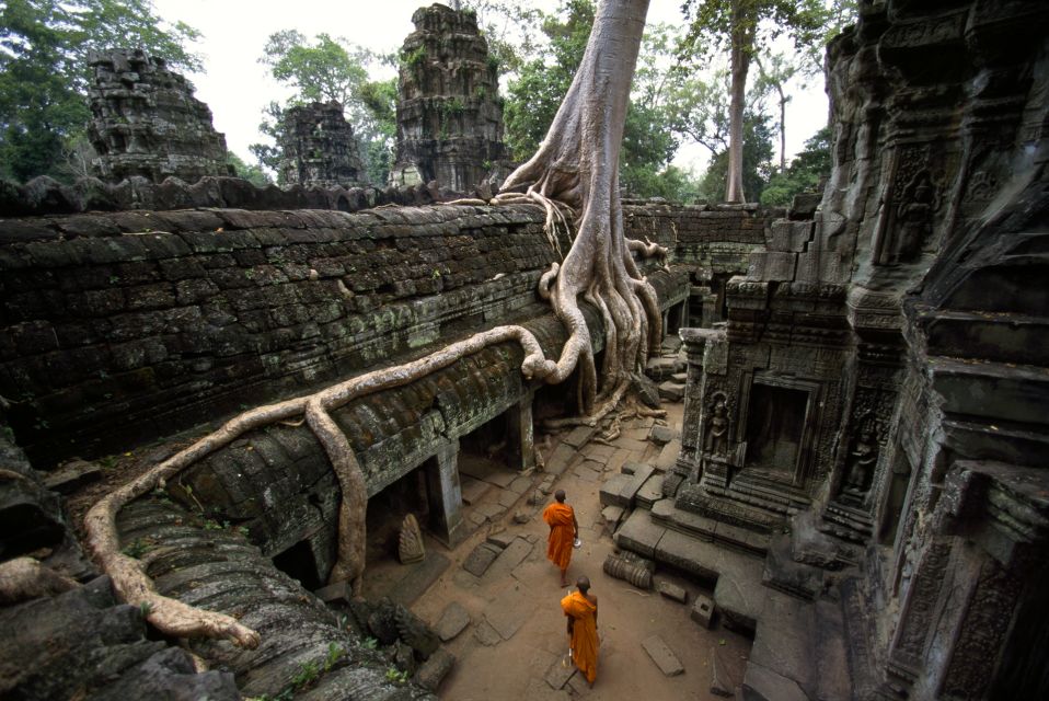 Siem Reap: Angkor Wat Small-Group Historical Day Tour - Tour Experience