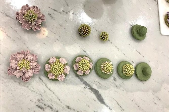 Soy-Cream Flower Cake, Authentically Korean! (Vegan Solution /Bean Cream) - Decorating Tips for Korean Flower Cake