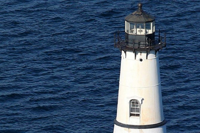 St Lawrence River - Rock Island Lighthouse on a Glass Bottom Boat Tour - Logistics