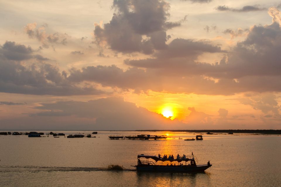 Sunset Dinner Tour: Tonle Sap Lake Floating Village - Experience Highlights