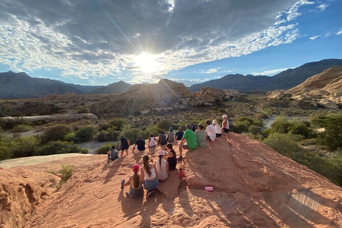 Sunset Hike and Photography Tour Near Red Rock With Optional 7 Magic Mountains - Pickup and Logistics