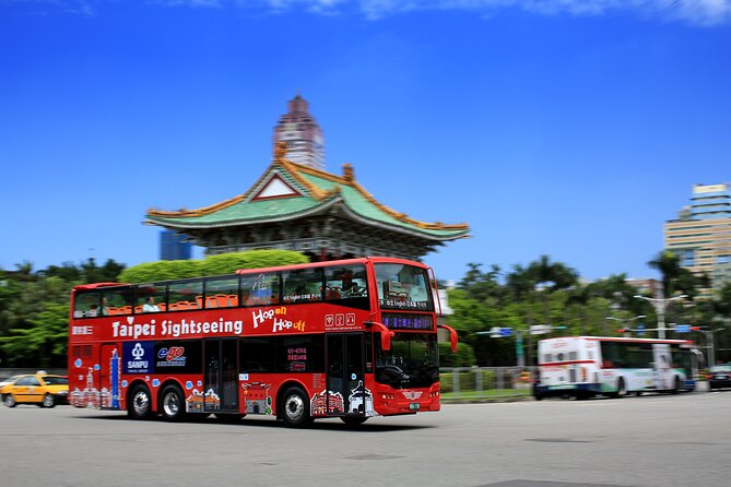 Taipei Sightseeing: Hop On, Hop Off Open Top Bus(24HR PASS) - Audio Commentary