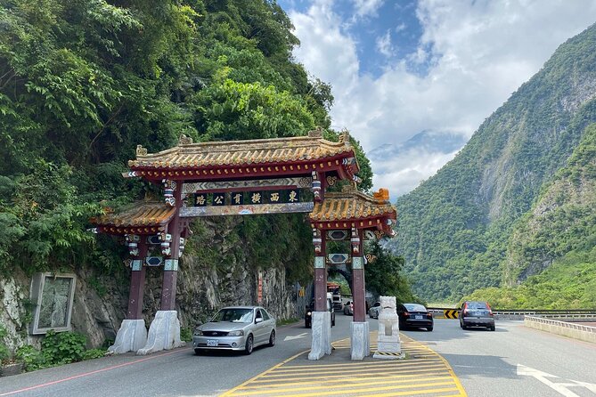 Taroko Gorge Day Tour From Taipei by Car - Transportation Details