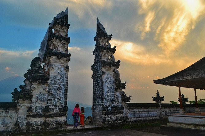 The Gates of Heaven Lempuyang Tours All Inclusive - Reviews and Ratings Overview