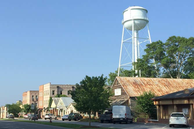 The Walking Dead: Private Film Locations Tour of Senoia - Pickup and Cancellation Policies