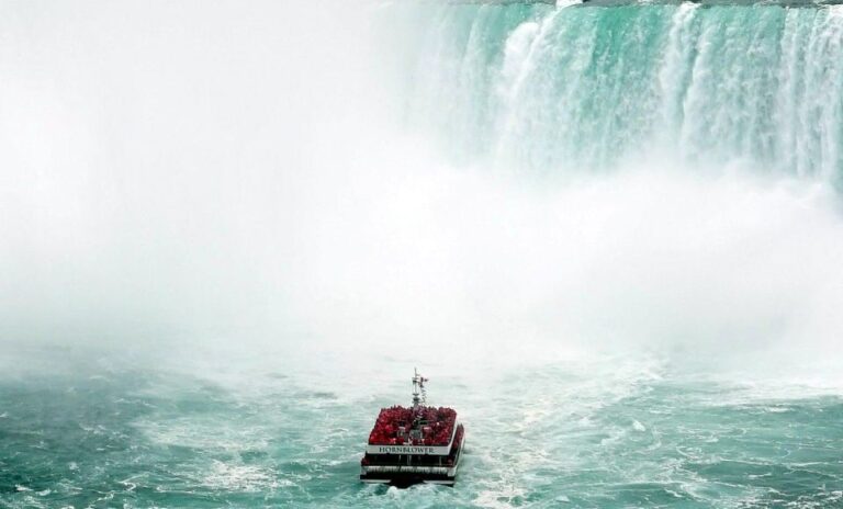 Toronto: Niagara Falls Day Tour Optional Boat & Behind Falls