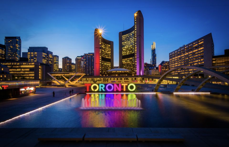 Toronto: Small Group Night Tour With Harbour Boat Cruise - Experience Highlights