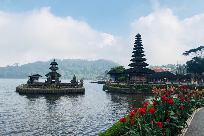 Ulun Danu Bratan Temple With Tanah Lot Sunset - Pricing and Booking