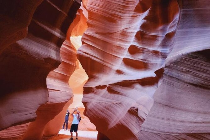 Upper Antelope Canyon Tour With Shuttle Ride and Tour Guide - Shuttle Ride and Navajo Guide Details