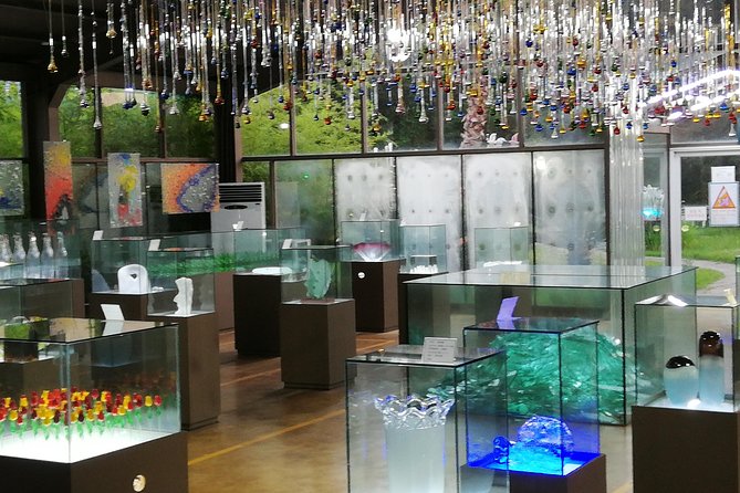 Visitors to Jeju Glass Museum and Experience - Accessibility Features for Visitors