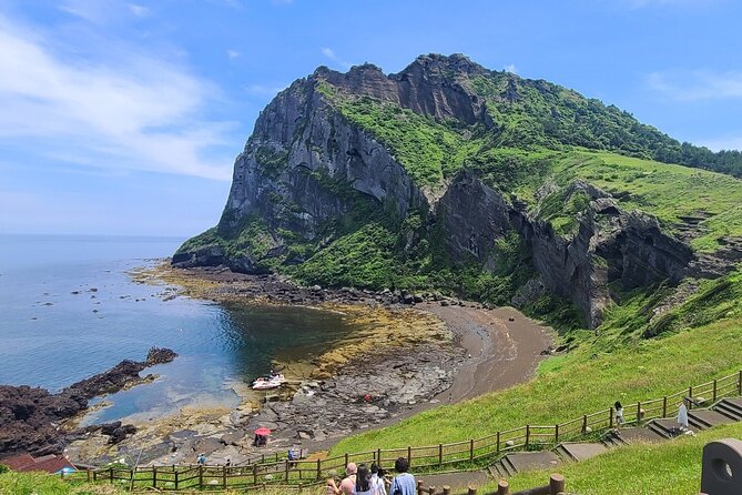 2-Day Private Taxi Day Tour in Jeju Island - Optional Activities