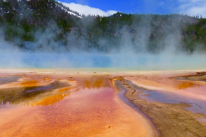 2-Day Yellowstone National Park Upper and Lower Loop Exploration - Expert Guided Exploration