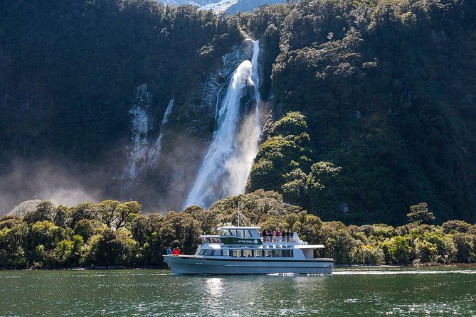 2-Hour Milford Sound Scenic Cruise - Experience Highlights