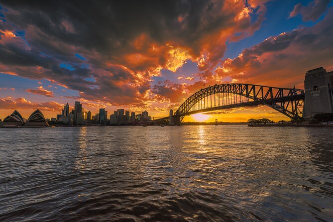 2 Hours Sydney Harbours True Crime Cruise Tour - Logistics and Meeting Details