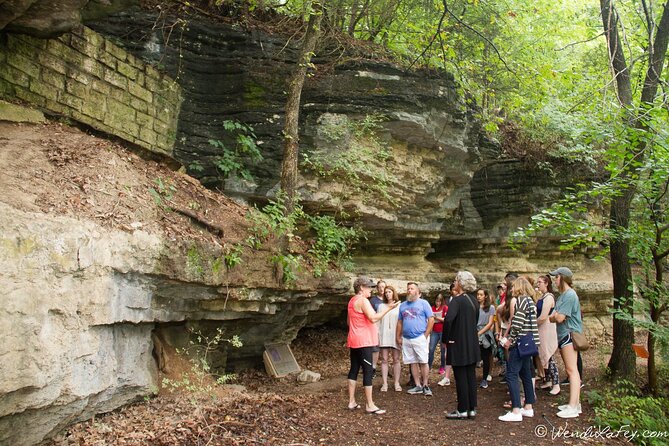 70-Minute Guided Downtown Eureka Springs Walking Tour - Tour Directions and Logistics