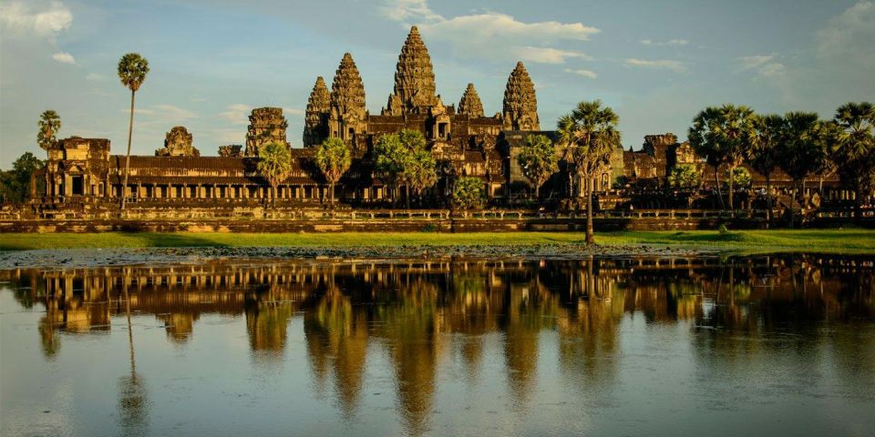 Angkor Wat Temple, Bayon Temple, Ta Phrom Temple Sunris Tour - Location Details