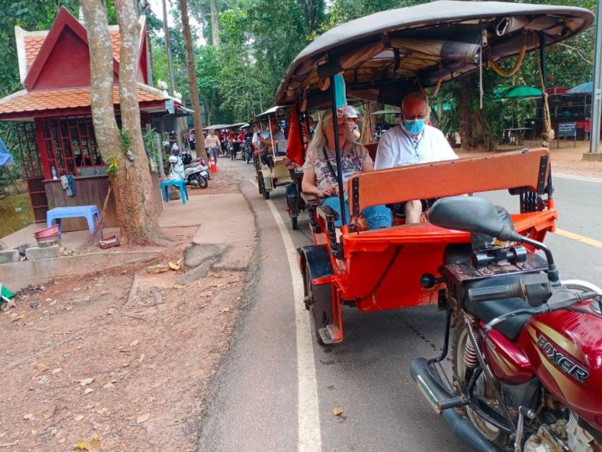 Angkor Wat Tour by Tuk-Tuk With English Speaking Driver - Logistics and Important Information