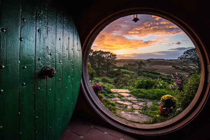 Auckland to Hobbiton Movie Set Private Tour - Booking Information