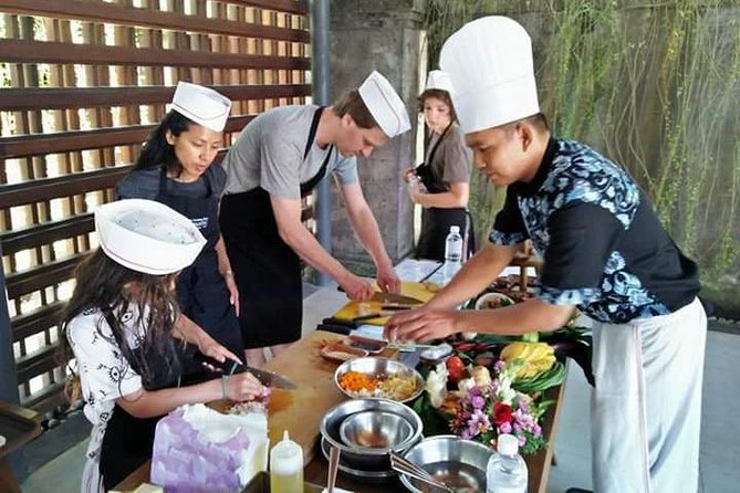 Balinese Cooking Class at The Santai Umalas Kerobokan - Meal Enjoyment Experience
