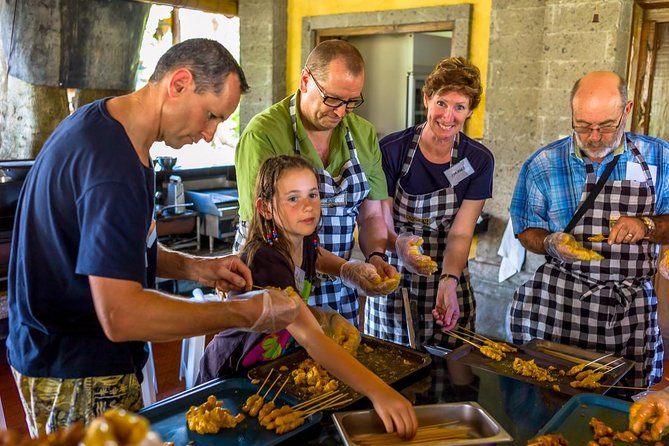 Balinese Cooking Class & Tanah Lot Temple Visit - Private & All-Inclusive - Traveler Resources and Reviews