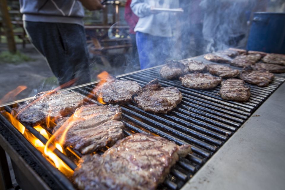 Banff: Wagon Ride With Cowboy Cookout BBQ - Activity Description