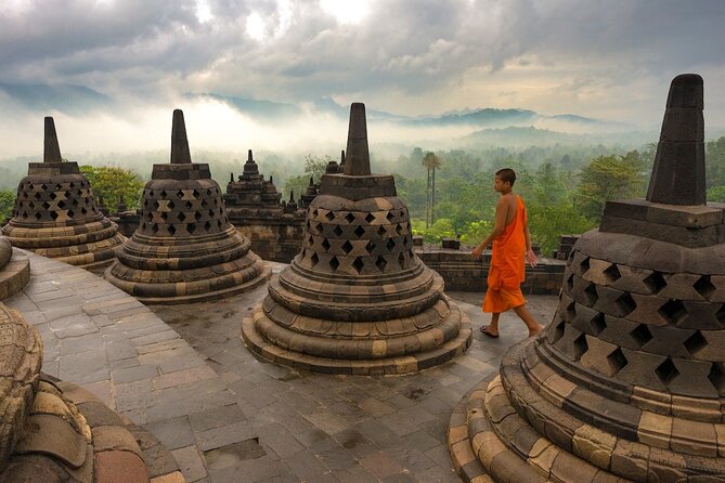 Borobudur Sunrise From Setumbu Hill, Merapi Volcano, Prambanan One Day Tour - Setumbu Hill Experience