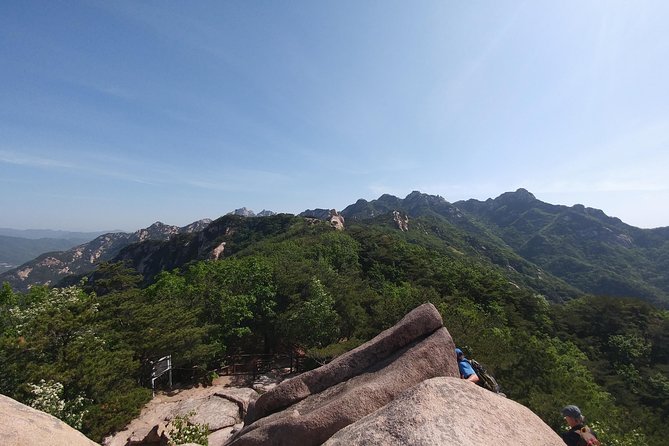 Bukhansan Mountain Private Hike With Lunch - Traveler Feedback