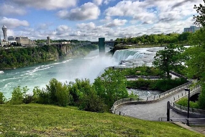 Daredevil Tour With Cave of the Winds Admission - Cancellation Policy and Visitor Feedback