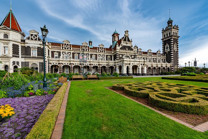 Dunedin Adventure: Family Heritage & Nature Walk - Nature Walk Exploration