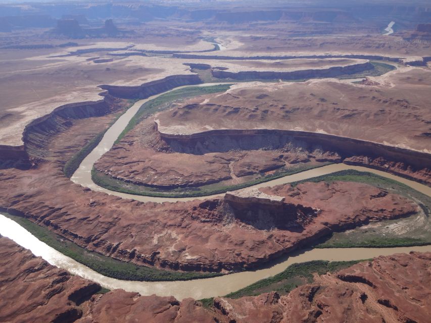 From Moab: Canyonlands 4x4 Drive and Calm Water Cruise - Enjoy Canyon Top Views