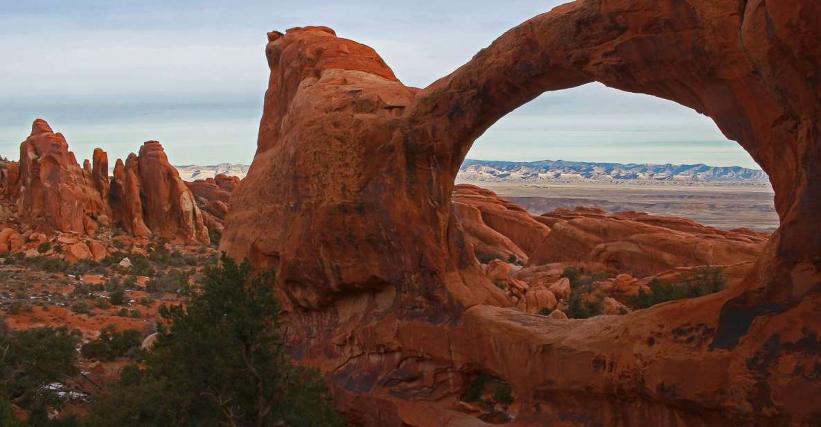 From Moab: Full-Day Canyonlands and Arches 4x4 Driving Tour - Experience Highlights