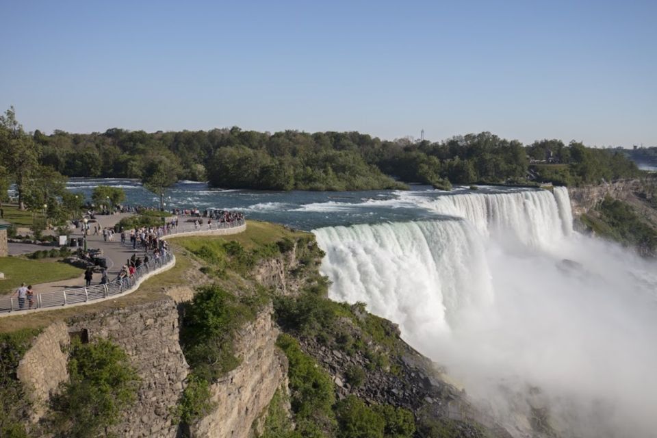 From New York City: Niagara Falls & 1000 Islands 3-Day Tour - Day 1