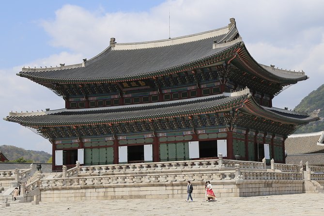 Gyeongbokgung Palace Private Half-Day Tour - Booking Confirmation and Requirements